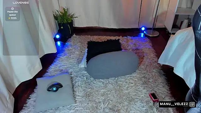 Manu_Velez
