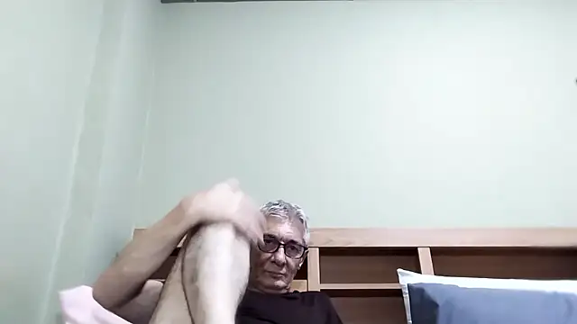 BIGUNCUTHARDCOCK