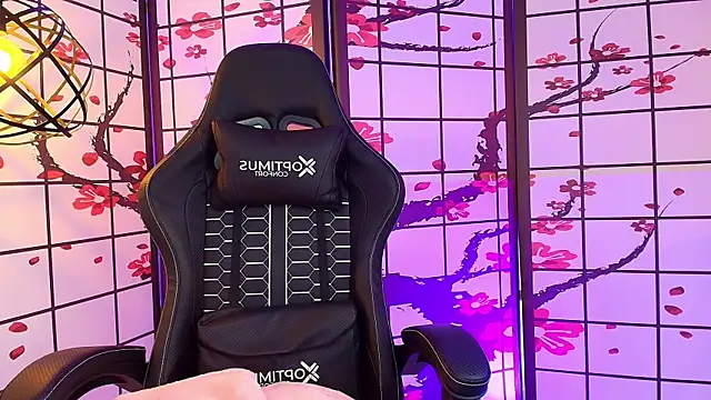 katy_usha - Katy_usha's free webcam - UK Sex Cams