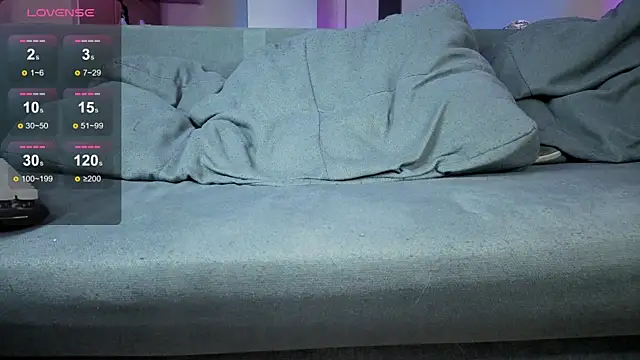 gregory_byyrd (M twink) - 40 slaps on the ass