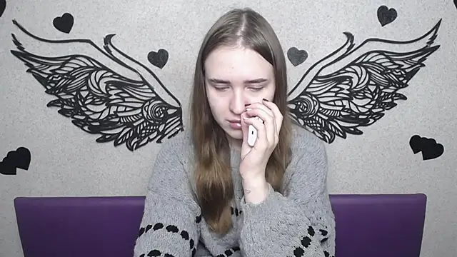 LauraHlot