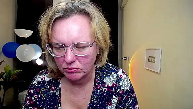 vestawoody - VestaWoody's free webcam - UK Sex Cams