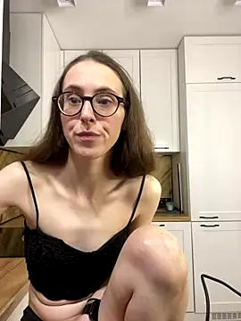 martiniiselenna - MartiniiSelenna's free webcam - UK Sex Cams