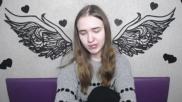 LauraHlot