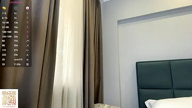 LezlieGreet from StripChat is Freechat
