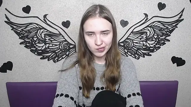 LauraHlot