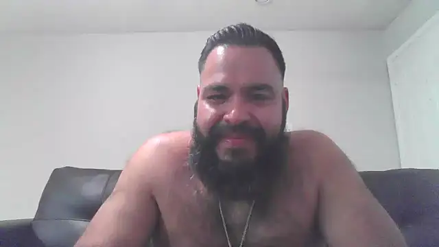 bigjohnbear39 - BigJohnBear39's free webcam