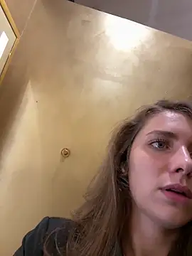 MariiD's Stripchat show and profile