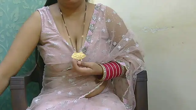  new-married-couples8750 chat room