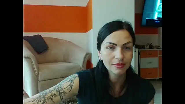 mystaluuna - MystaLuuna's free webcam - UK Sex Cams