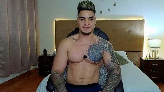 Steven_Velez