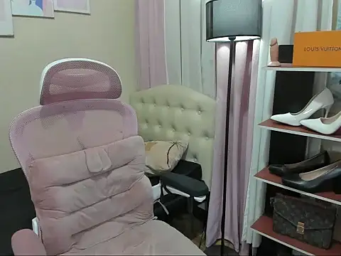 Seductive_Margaux