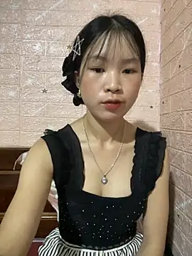 -mayhan11 on StripChat
