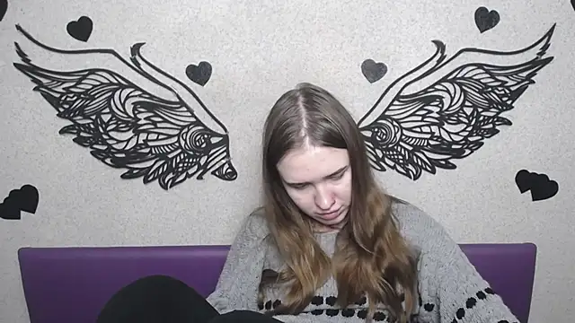 LauraHlot