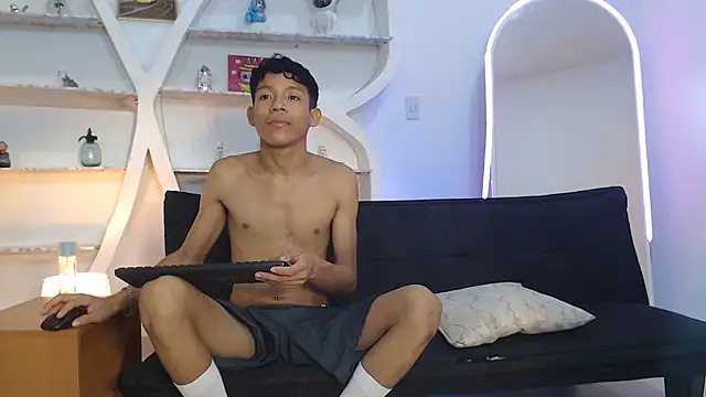 BEAUTY_BOYS1