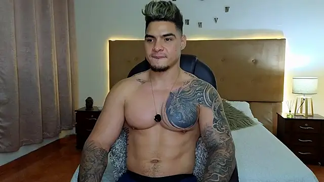 Steven_Velez