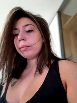 KimArts from StripChat is Freechat
