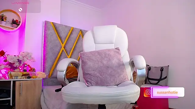 SussanHottye1_