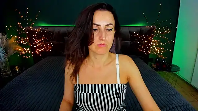 Rebecca_Diamond