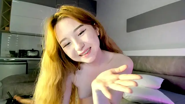 Clarity_Yumi