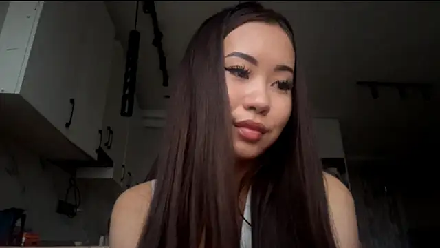 Ur_neighbor_Kira