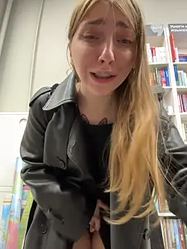 Sunny___Bunny's Stripchat show and profile