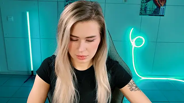 AdelLoyss
