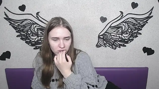 LauraHlot