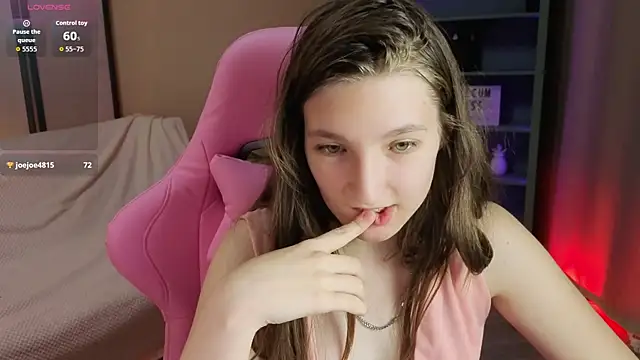 Mia_Myles