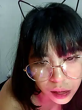 chall_mee - Chall_mee's free webcam - UK Sex Cams