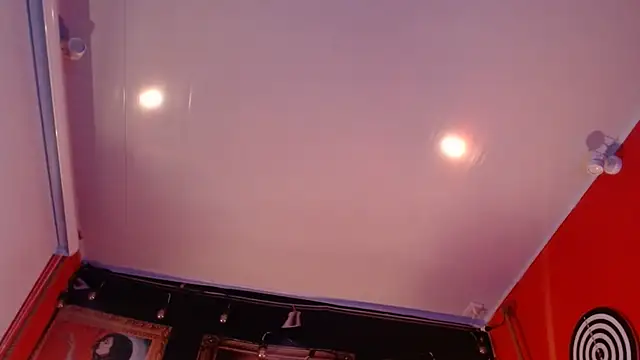 MEGANNIXX live cam
