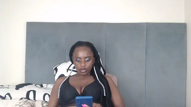Jah-Queen