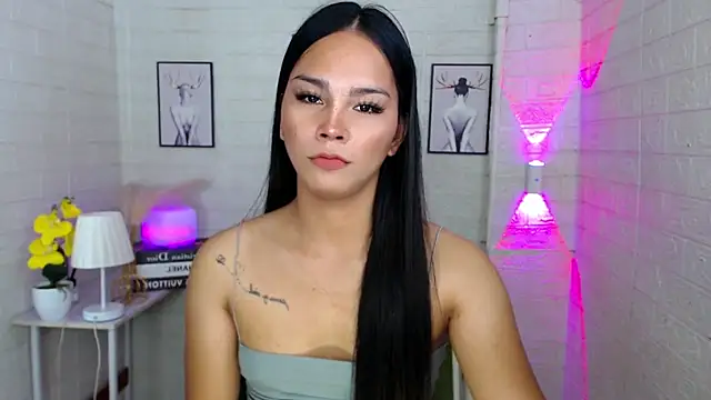 lylianagirlx - LylianaGirlx's free webcam - UK Sex Cams