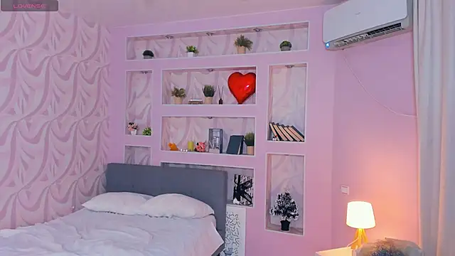 FloraDobb