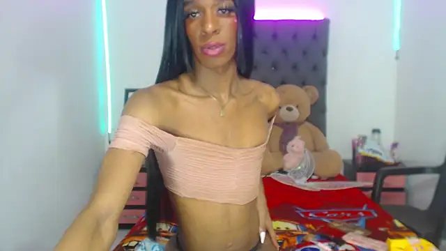 lucianadolll - Lucianadolll's free webcam - UK Sex Cams