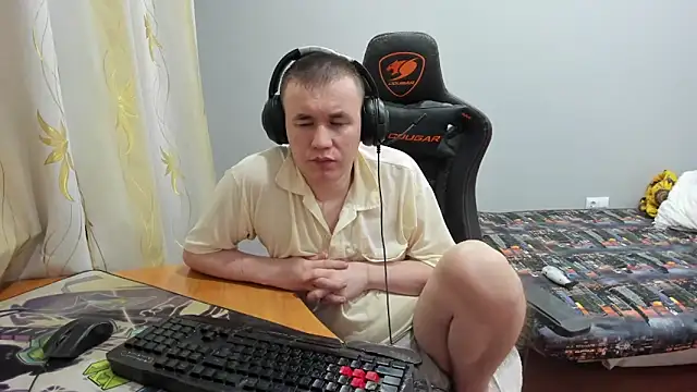 iliaskrislove - Iliaskrislove's free webcam - UK Sex Cams