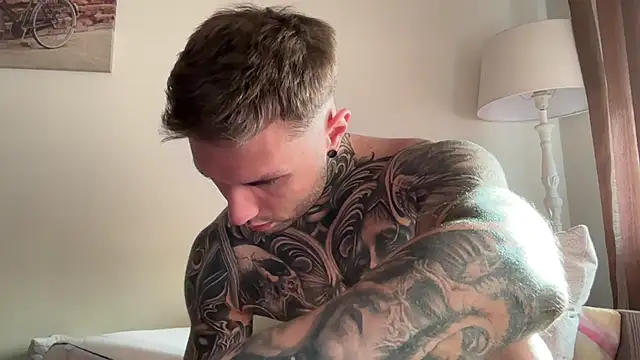 larsskeet (M young) - sunday pump day