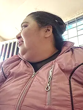 curvy_diva_