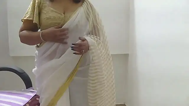 indian_anu_mallu