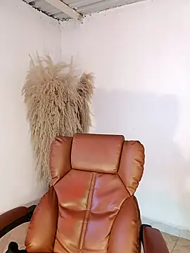 Aiunii1