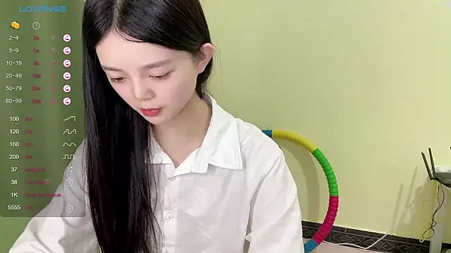 Nicole-13
