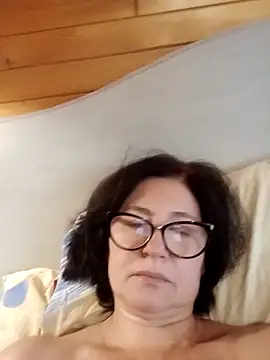 Live sex cam di vikimoon11