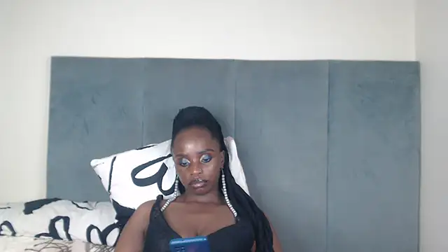 Jah-Queen