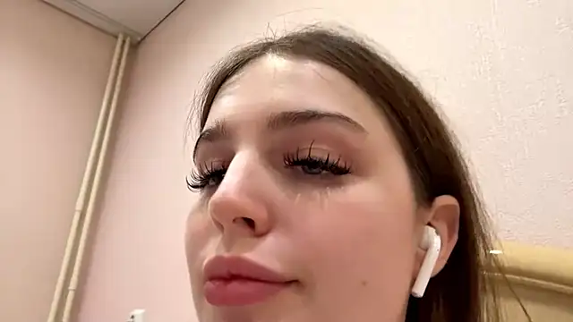  GilySuper chat room