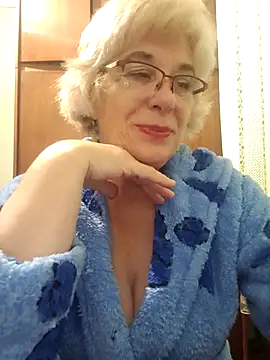 52MiaLove02 from StripChat is Freechat