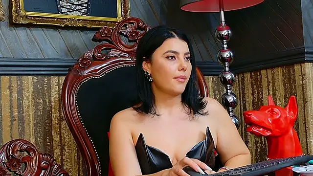 MistressEly on StripChat