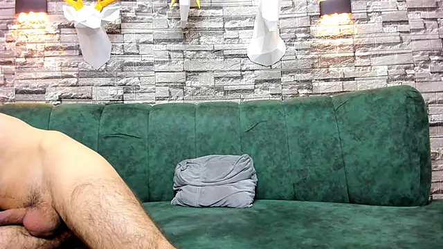 mike_whitee - Mike_whitee's free webcam