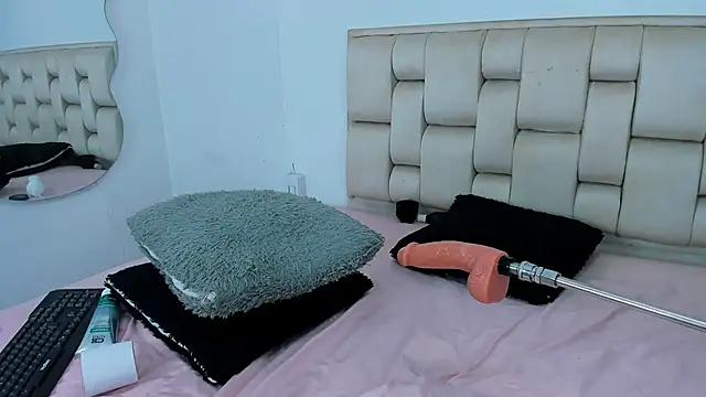Emma_Evelyn