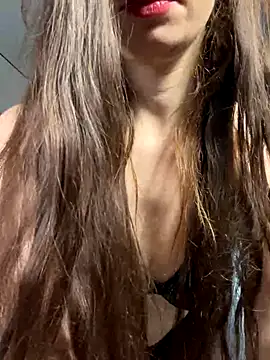 CurlyLara
