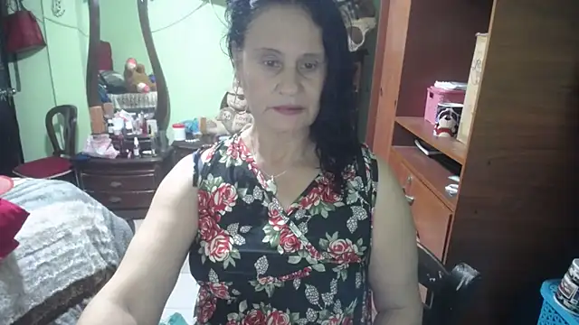jazmin_mature_